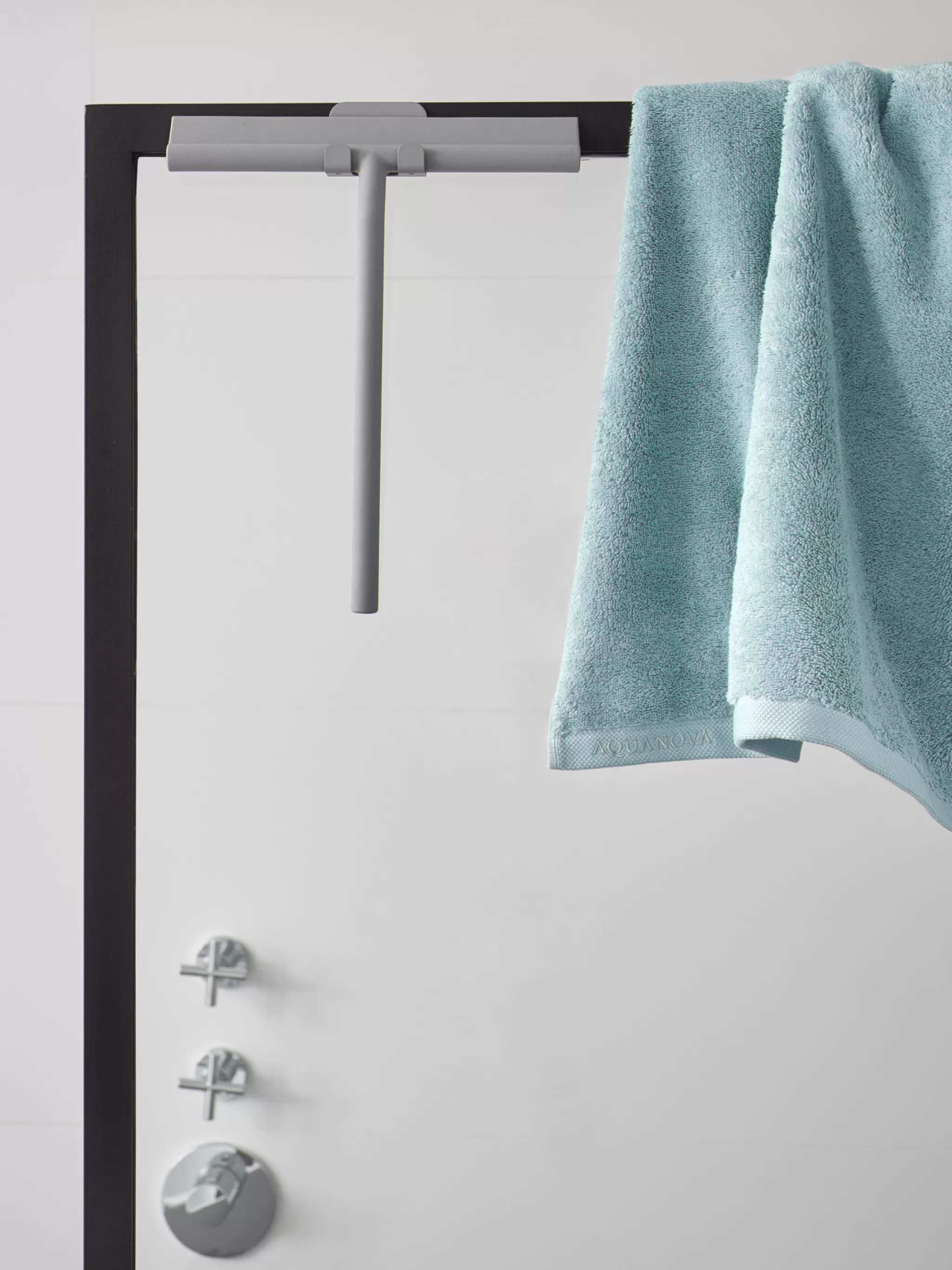 Aquanova Eraser*Arvid Shower Wiper, Color Linen (Arvbwm-16)