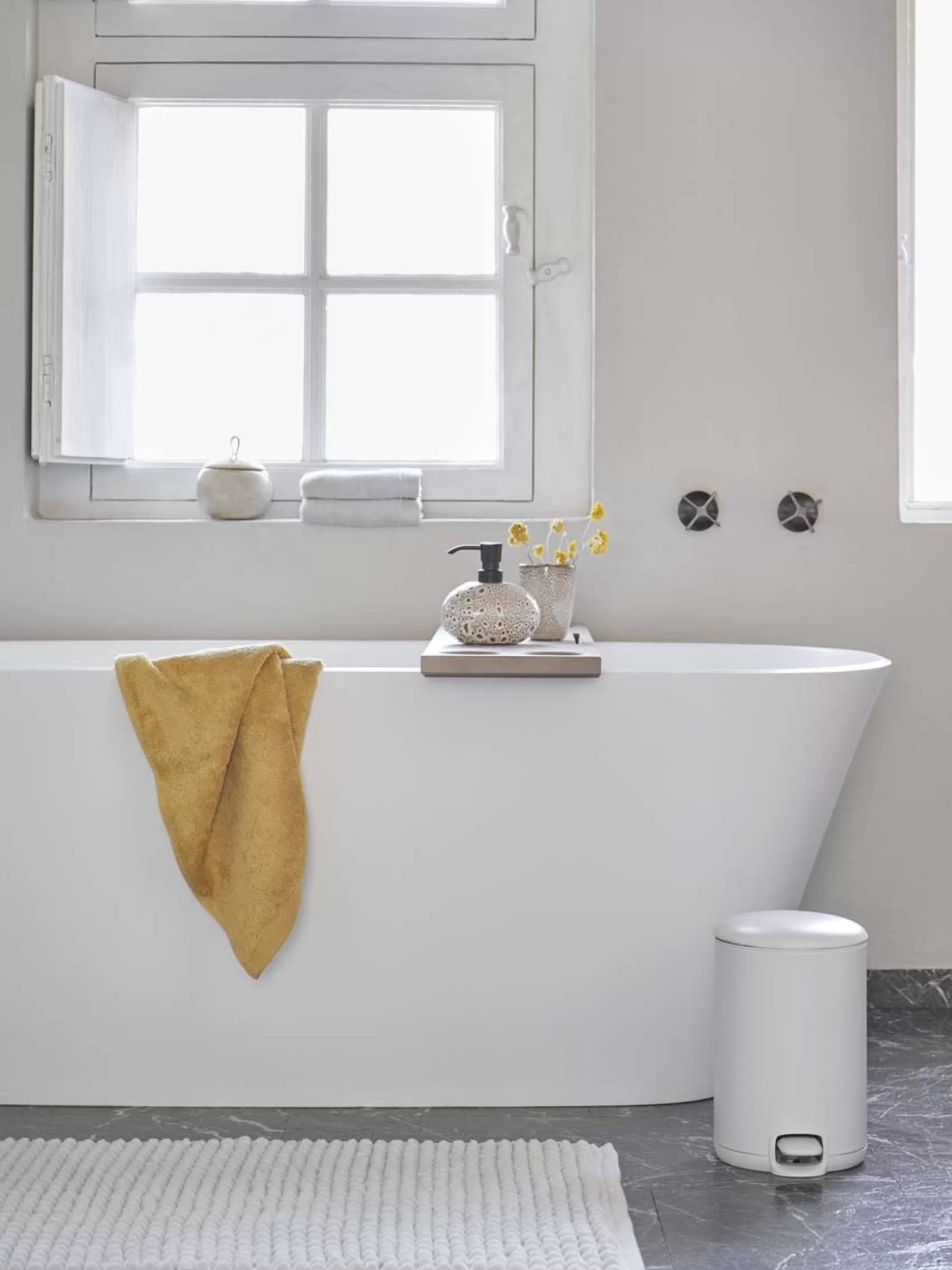 Aquanova London*Bath Textiles London Color Mimosa (Yellow)
