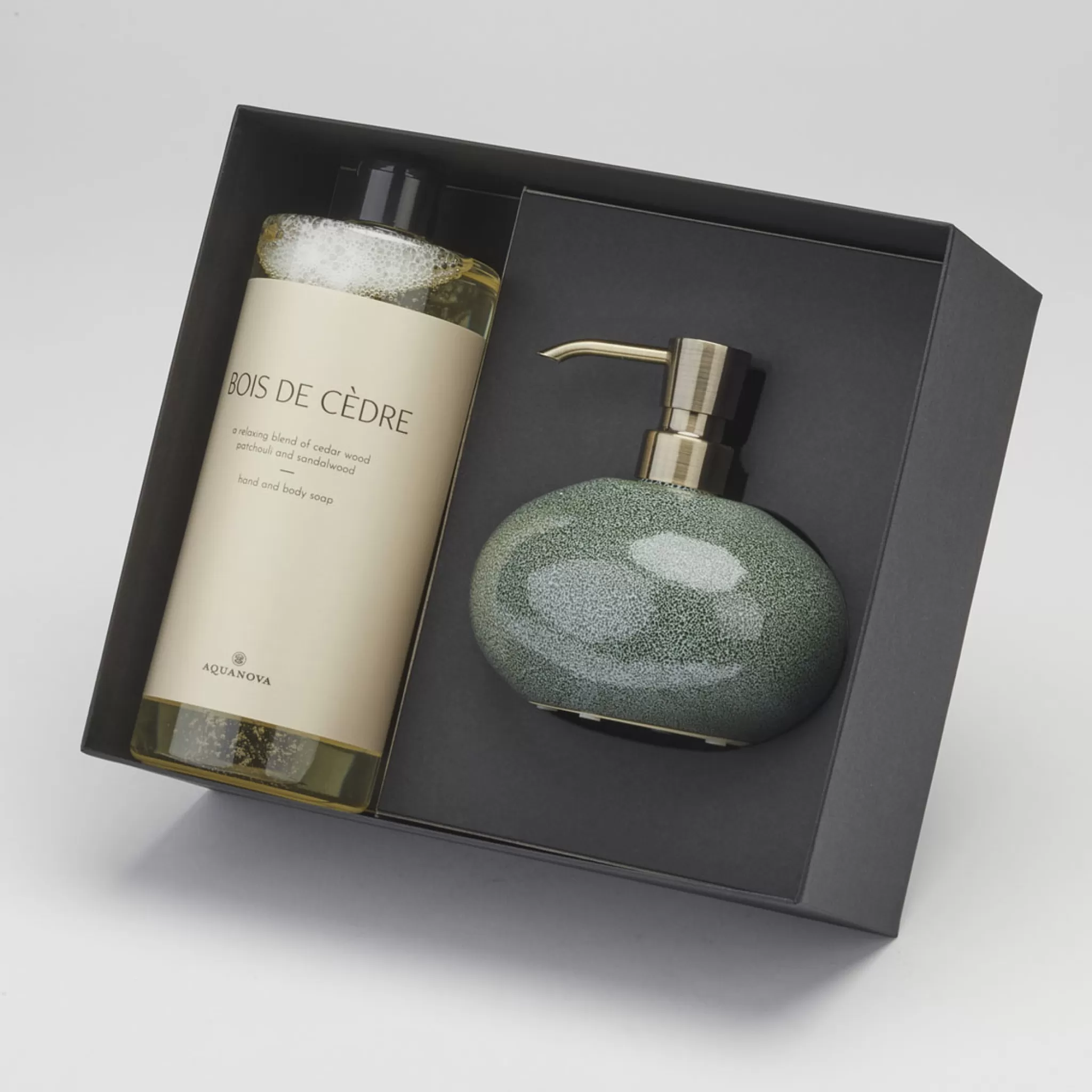 Aquanova Soap Dispenser*Giftbox Ugo Soap Dispenser Forest & Paris Soap Bois De Cedre (Giftugodis269-Bdc)