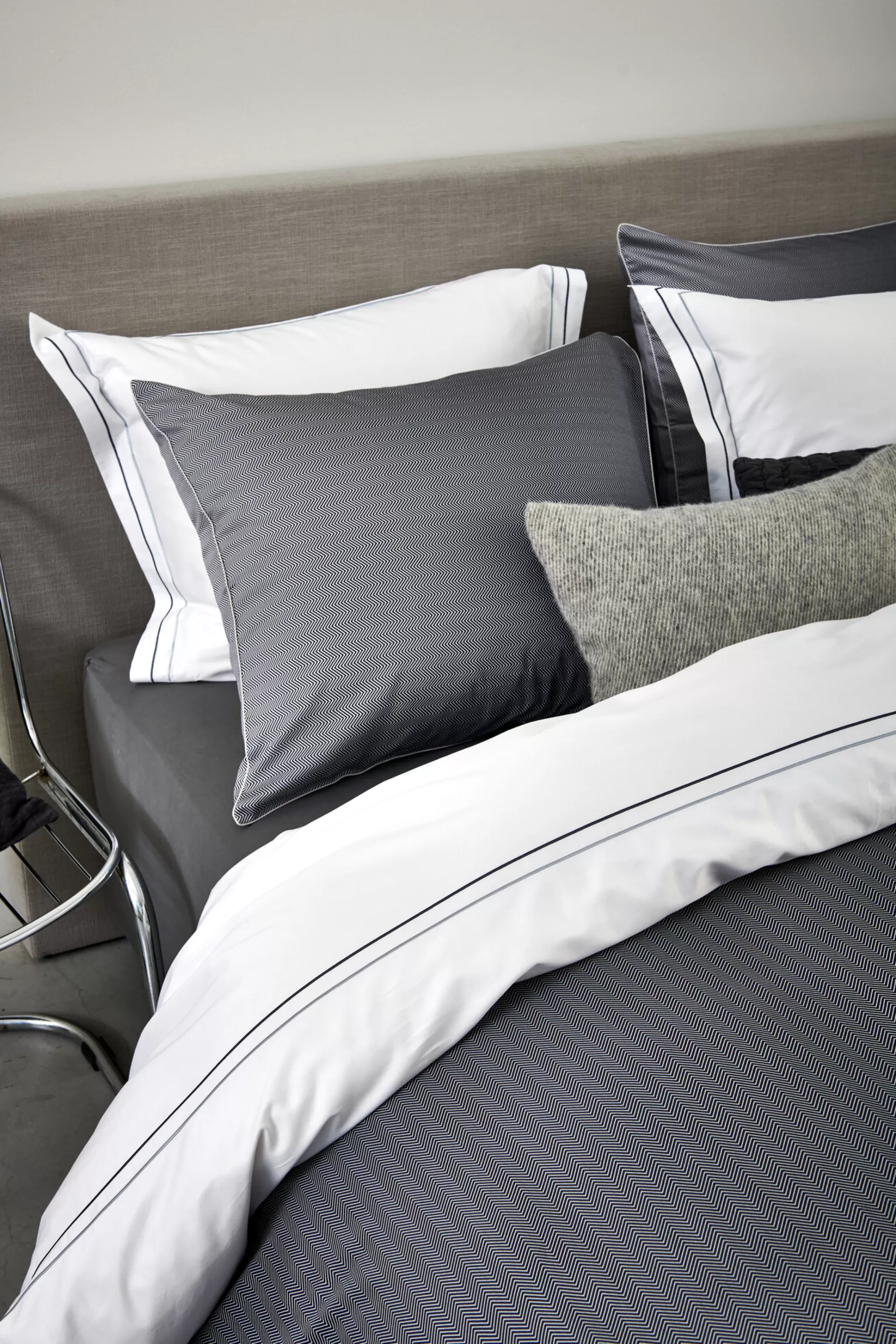 Vandyck Throws*Home 99 Plaid/Bedspread 130X220 Cm, Color Grey