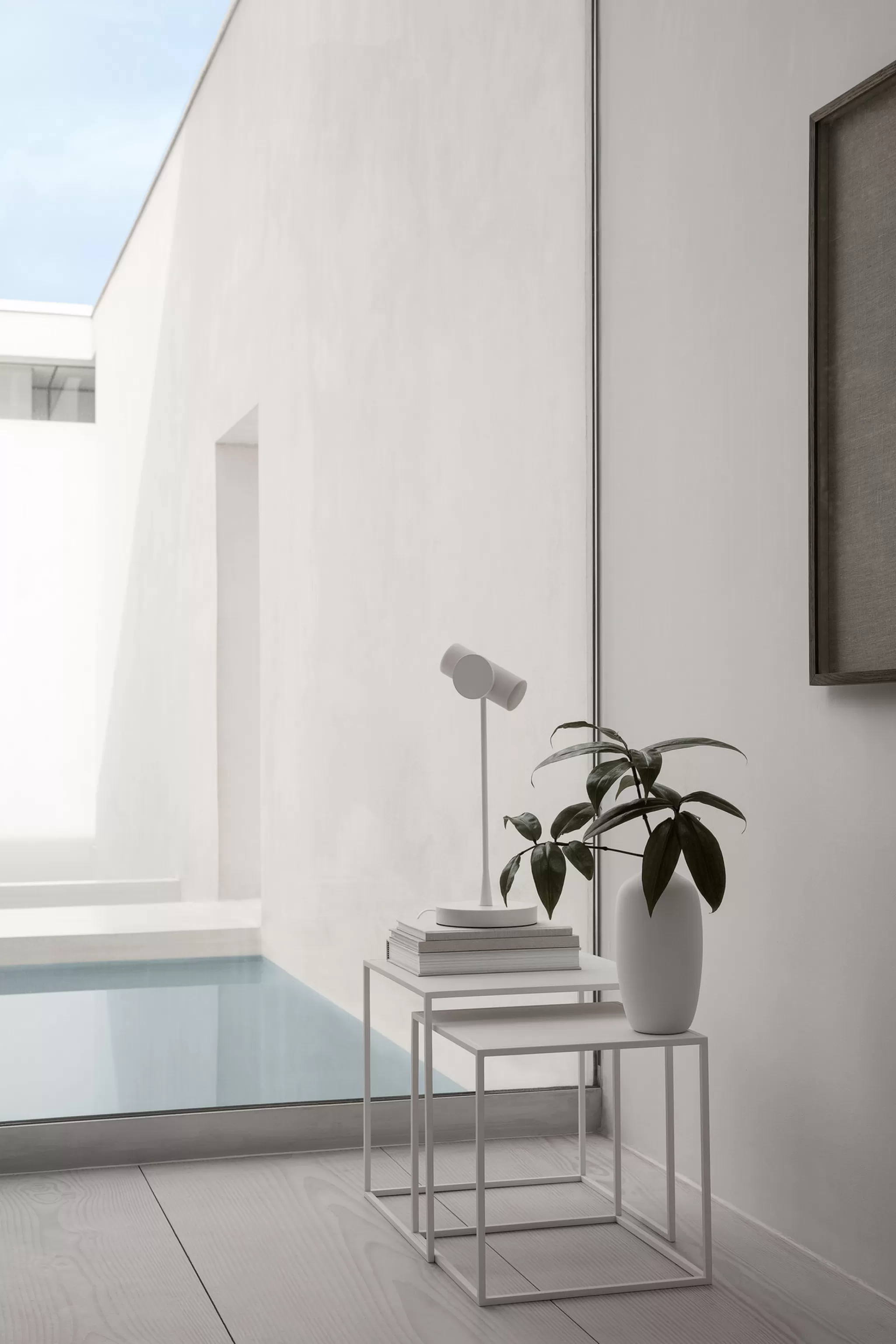Blomus Lighting*Stage Led Table Lamp Lily White (66180) Height 44 Cm