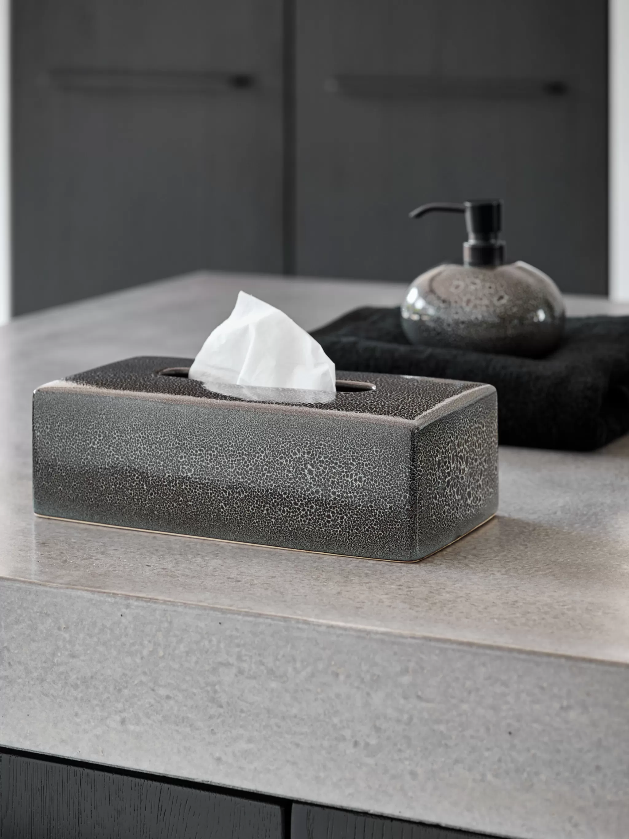Aquanova Tissue Holder*Tissue Holder Ugo Color Olive Black, Black (Ugotil-994)