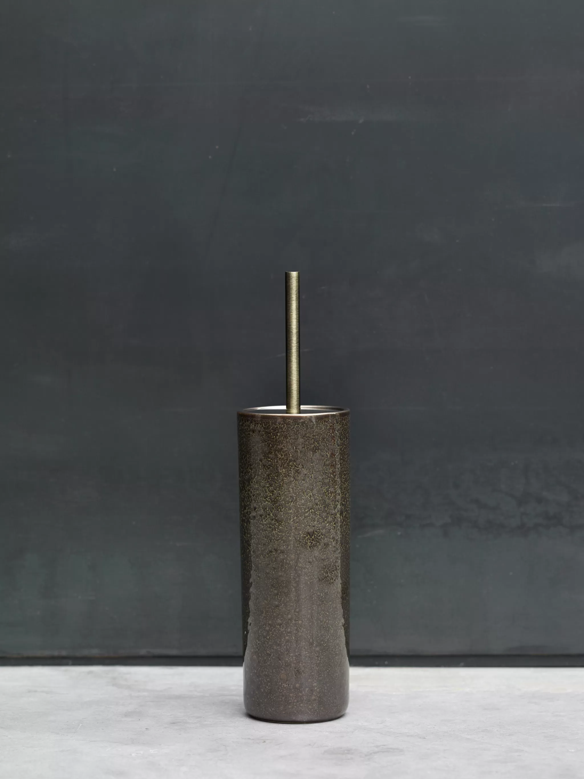 Aquanova Toilet Brush Holder*Toilet Brush Holder Ugo Color Vintage Bronze (Ugobhr-854)