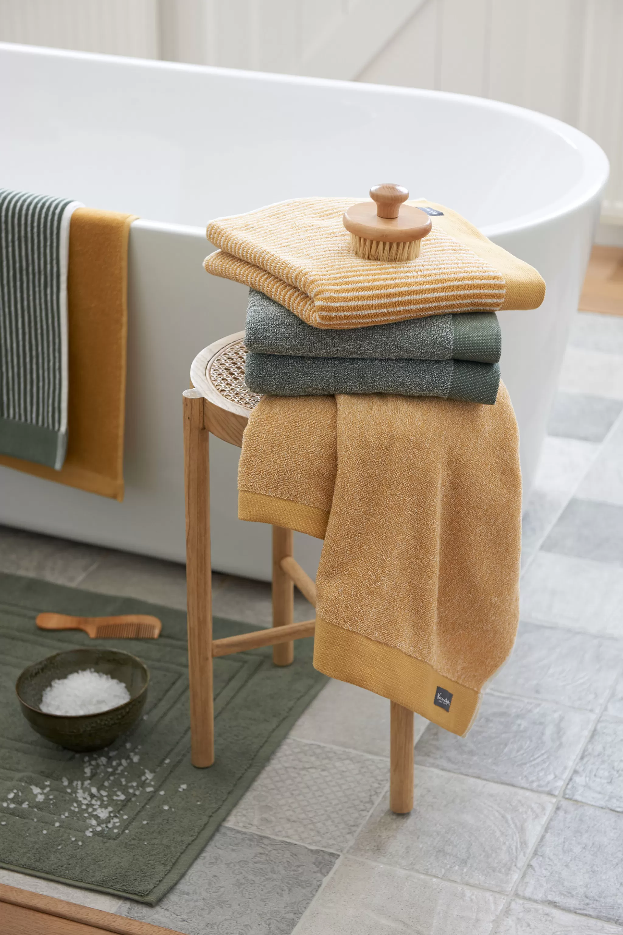Vandyck Home*Towel Home Mouline Color Olive (Bakc18201)